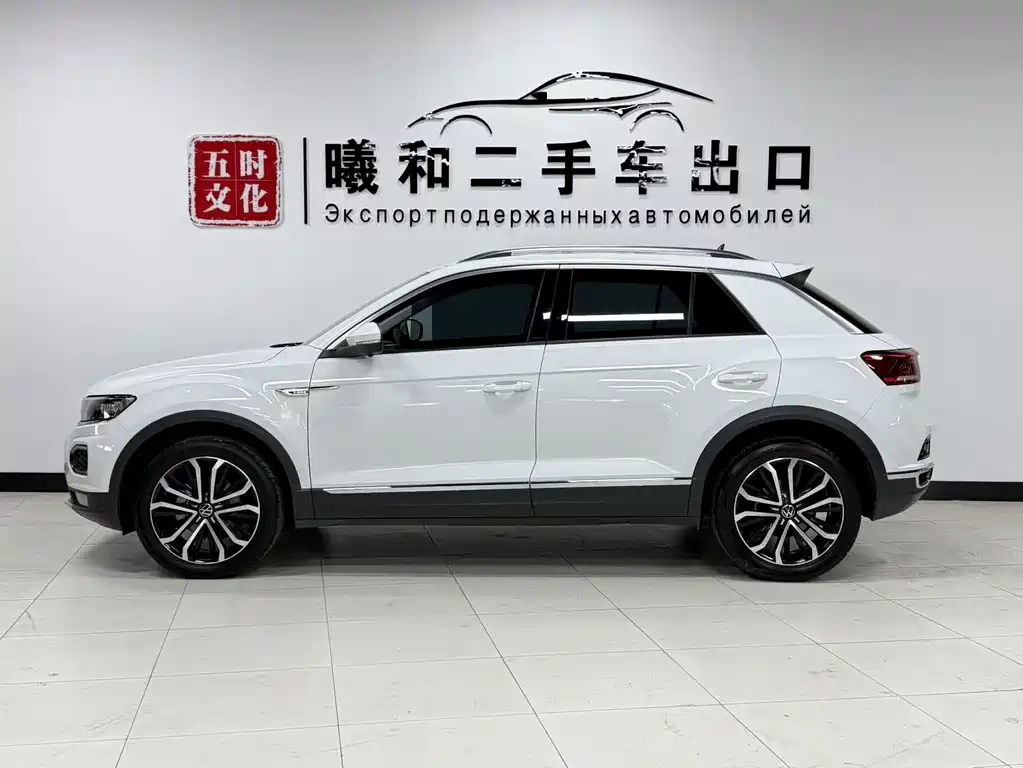 Volkswagen T-Roc 2023 — фото 7
