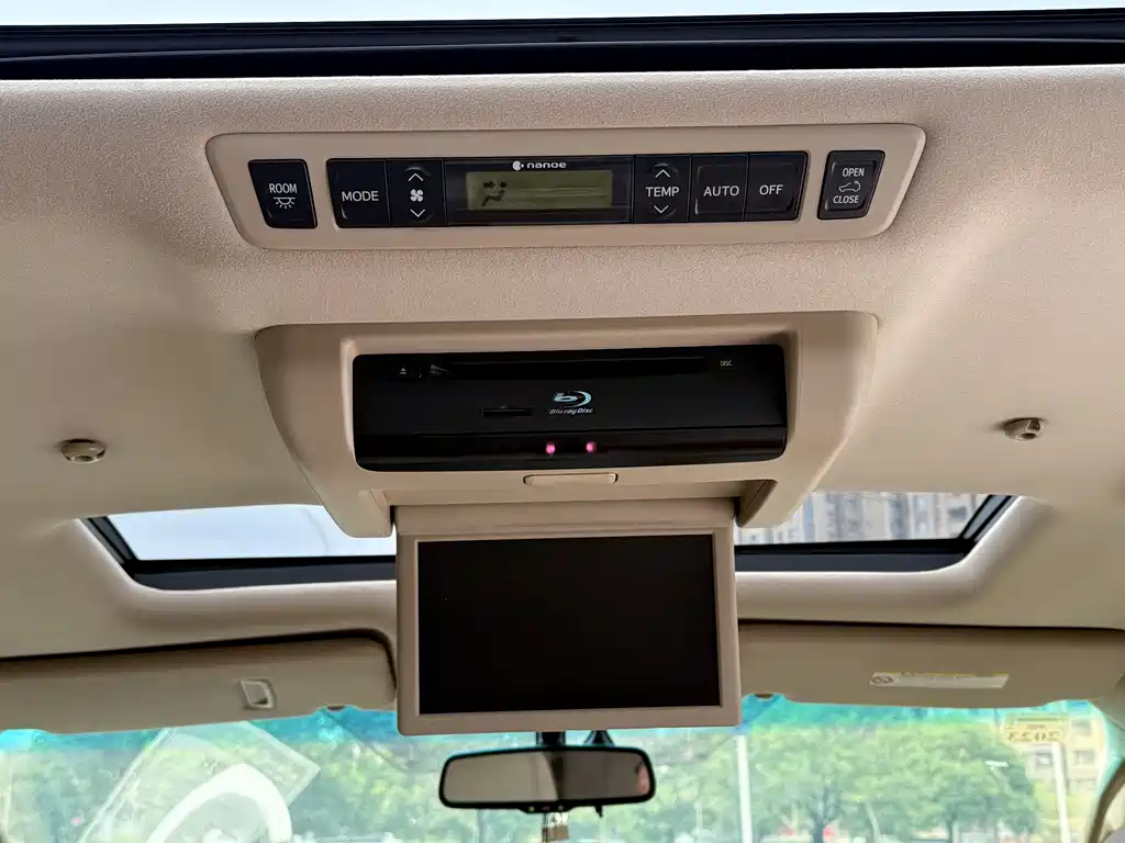 Toyota Alphard 2015 — фото 19