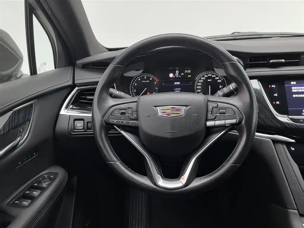 Cadillac XT6 2020 — фото 11