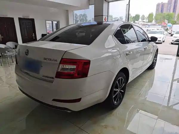 Skoda Octavia 2016