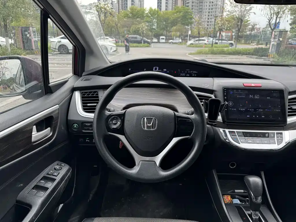 Honda Jade 2017 — фото 9