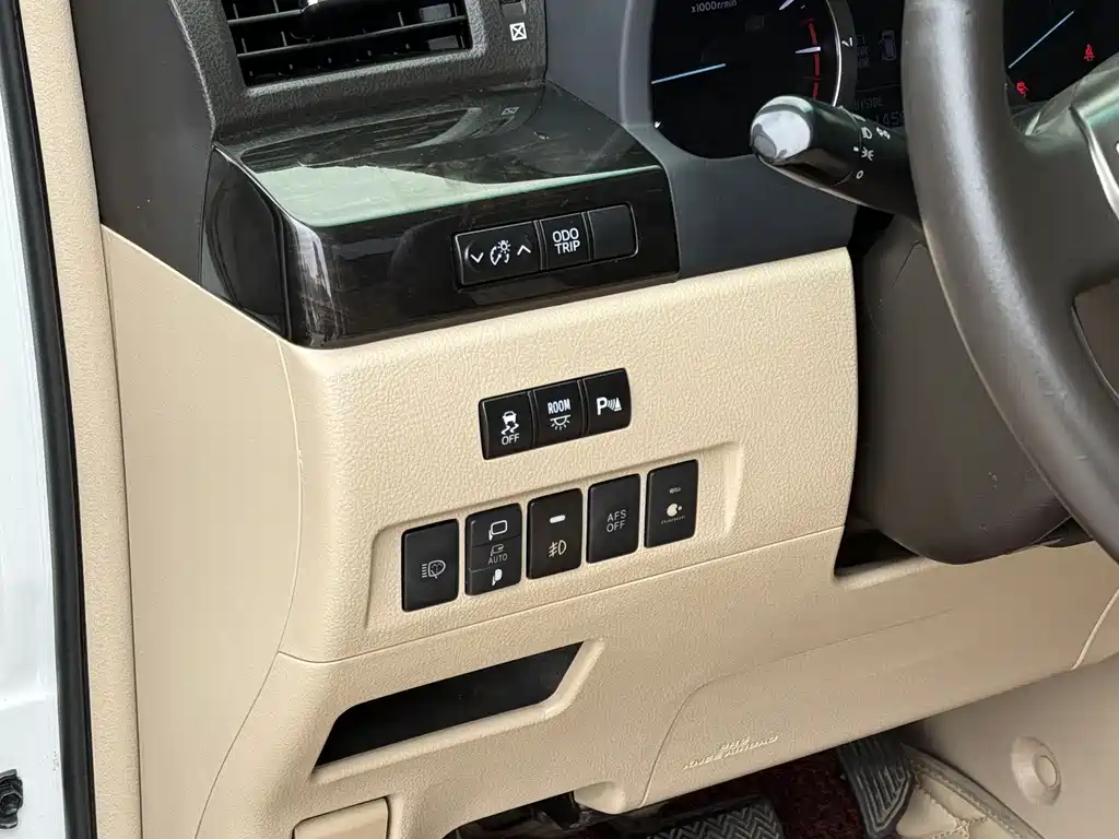 Toyota Alphard 2015 — фото 14