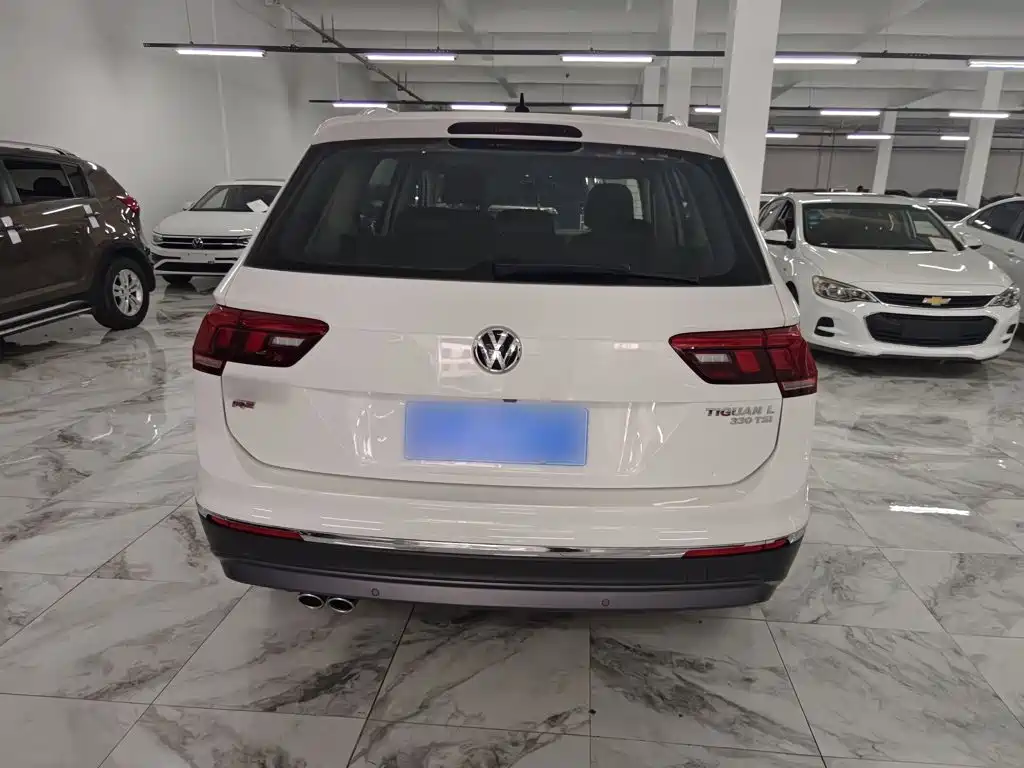 Volkswagen Tiguan L 2017 — фото 14