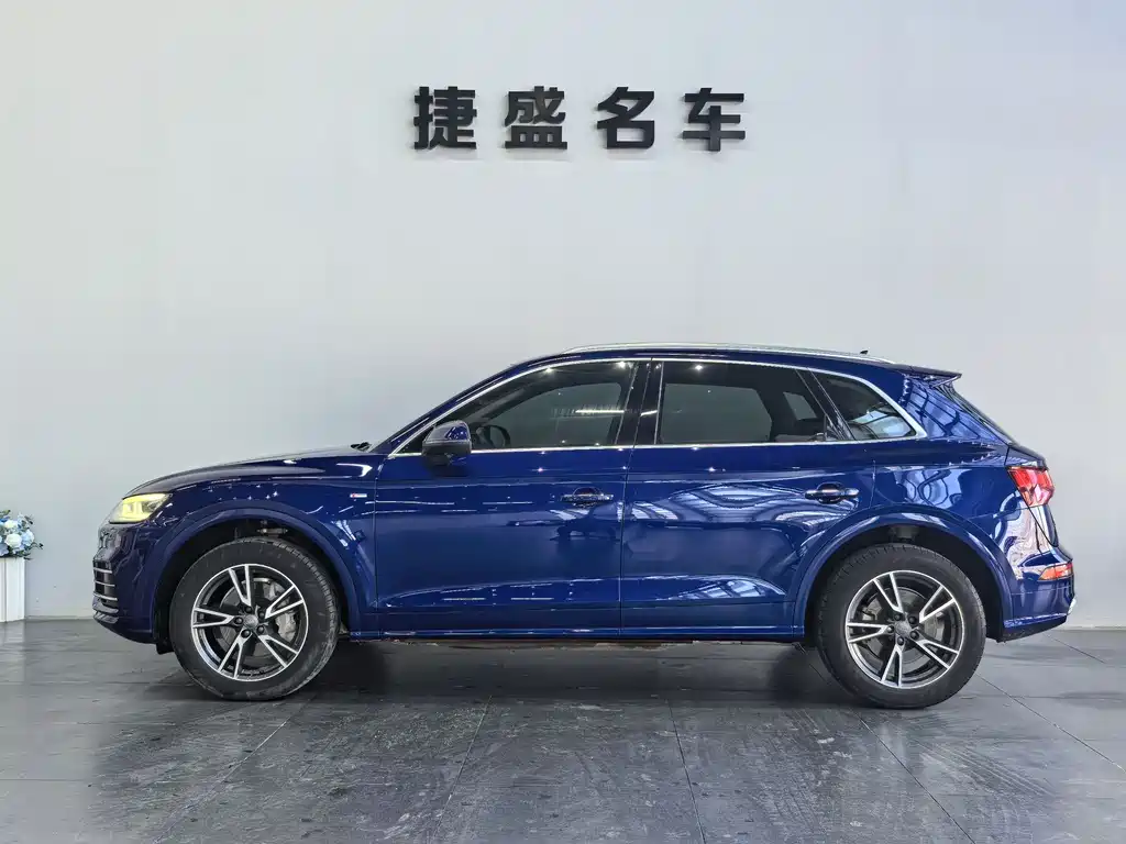 Audi Q5L 2019 — фото 3