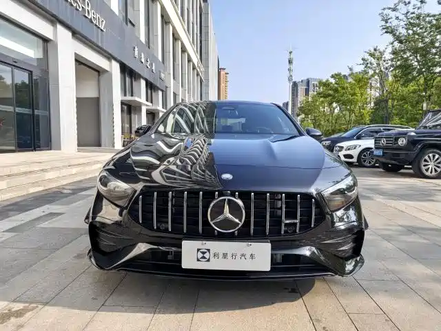 Mercedes-Benz A-Class AMG 2025 — фото 5