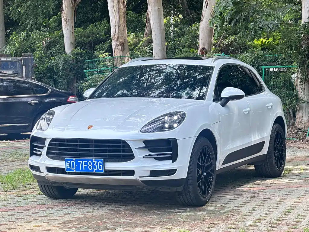 Porsche Macan 2021 — фото 1