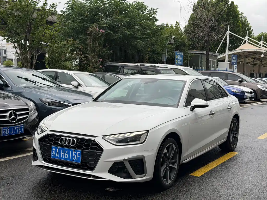 Audi A4L 2021