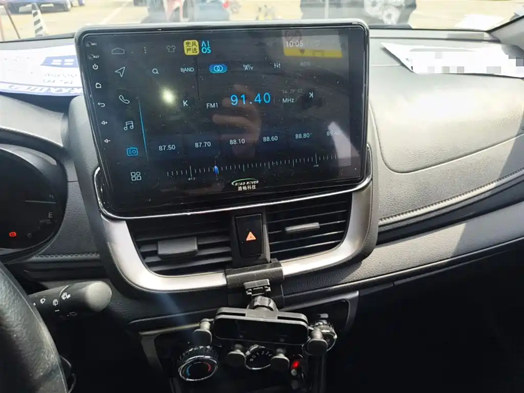 Toyota Yaris L 2020 — фото 13