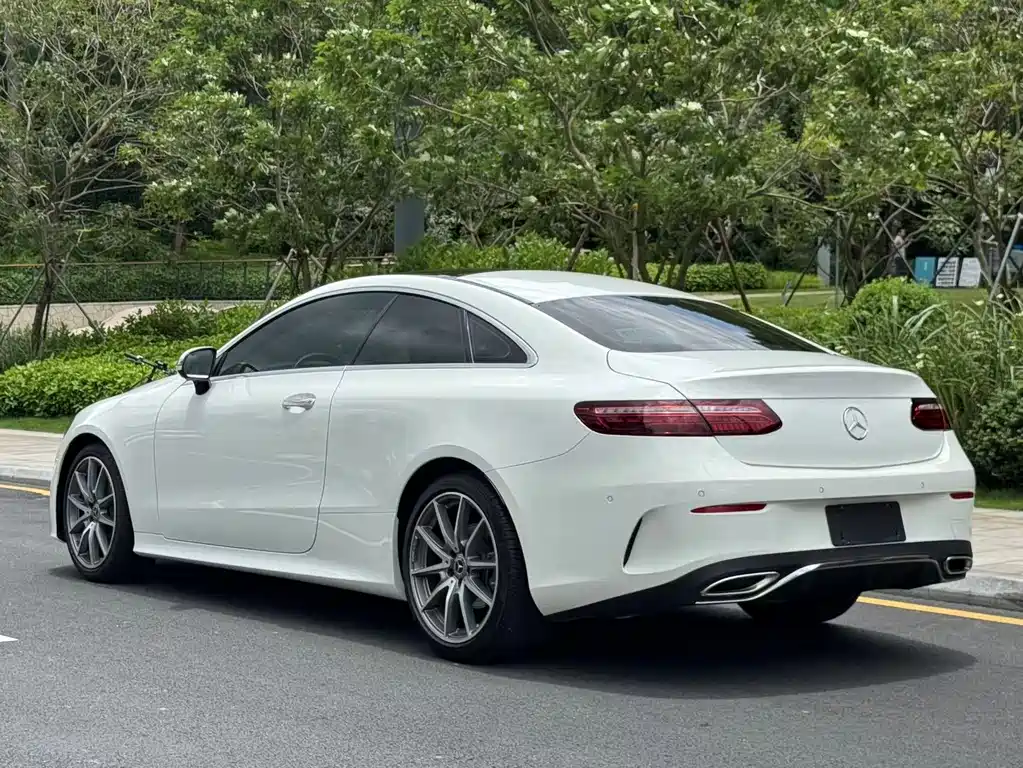 Mercedes-Benz E-Class 2021