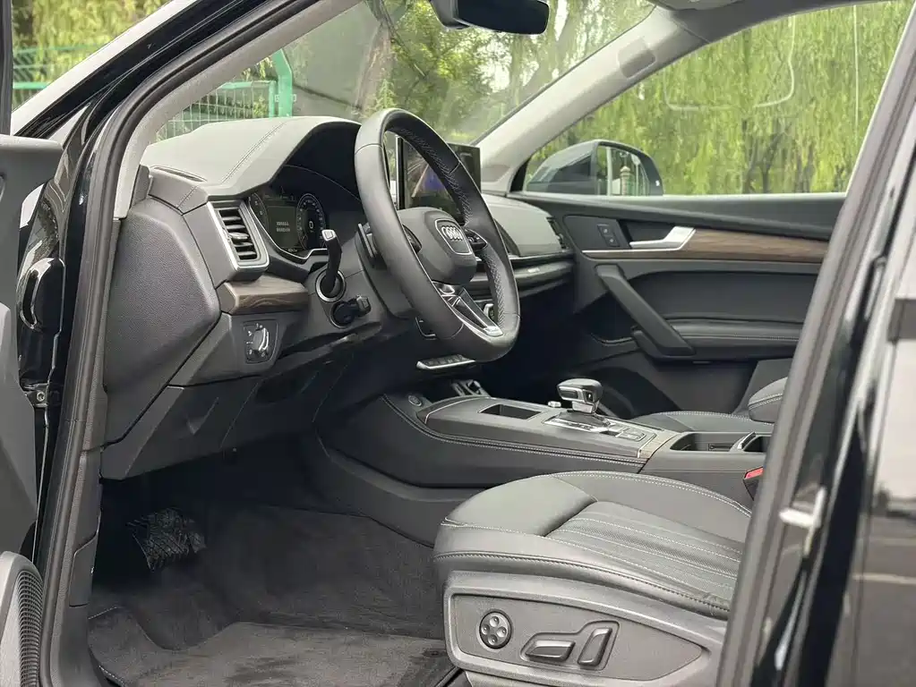 Audi Q5L 2022 — фото 4