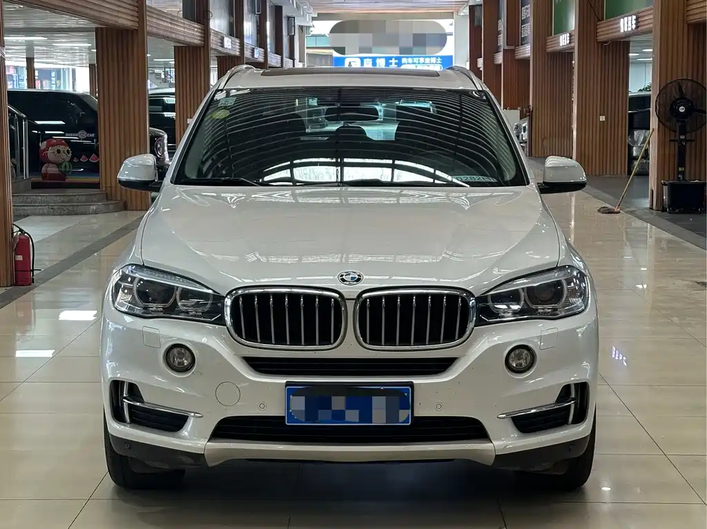 BMW X5 2018 — фото 2