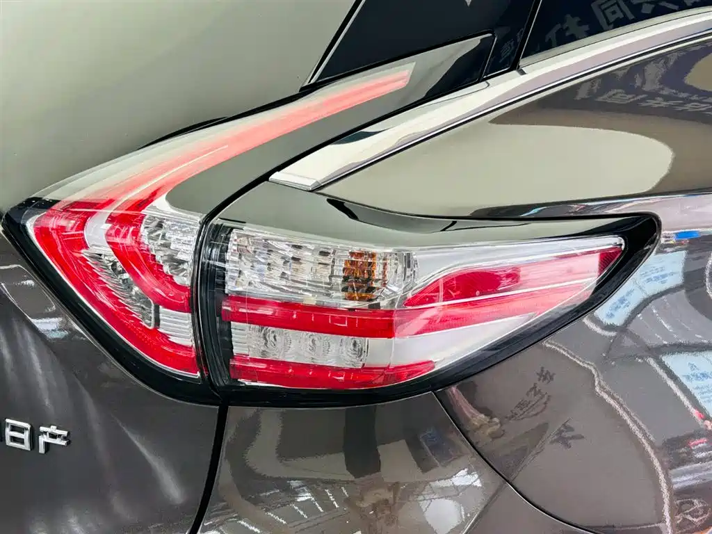 Nissan Murano 2018 — фото 12