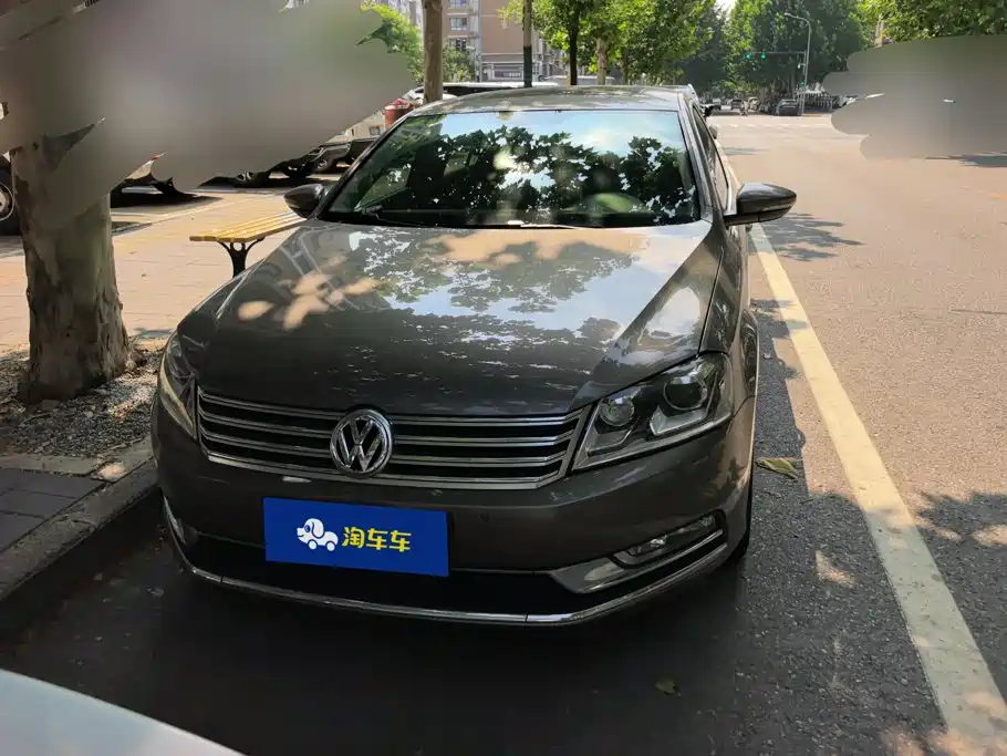 Volkswagen Magotan 2013