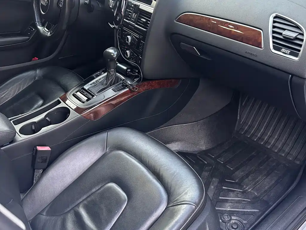 Audi A4L 2013 — фото 10