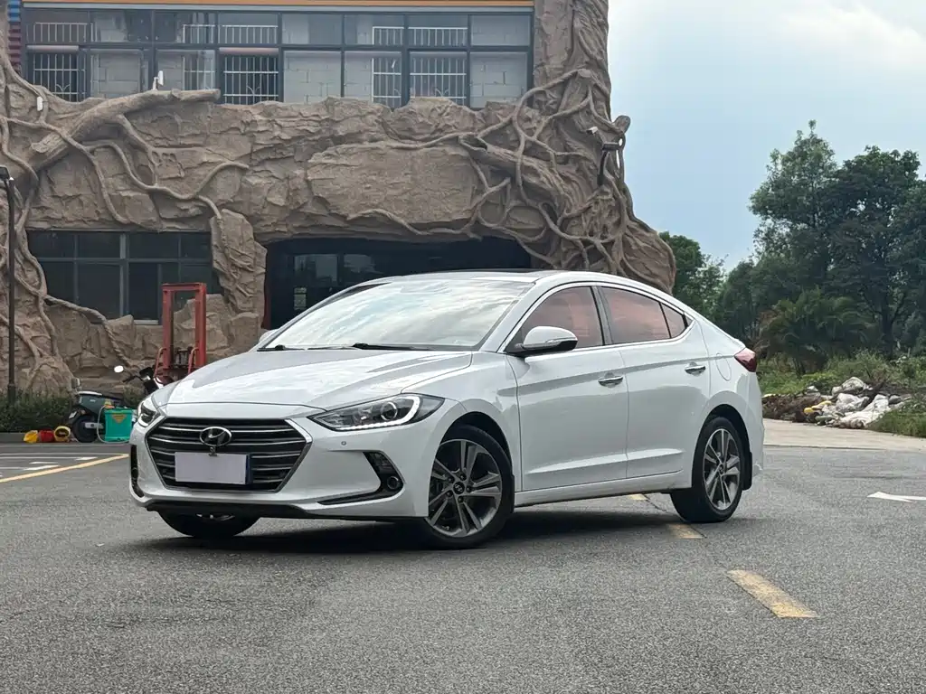 Hyundai Elantra 2017