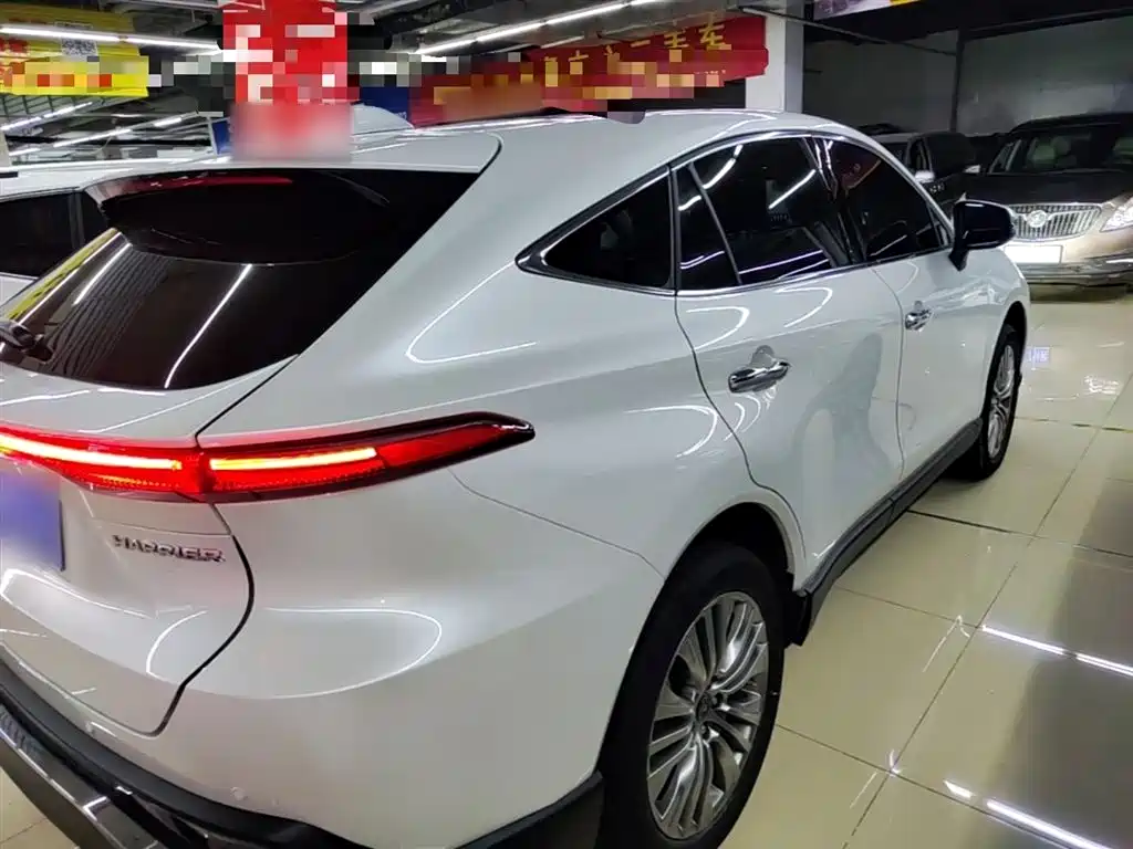 Toyota Harrier 2022 — фото 7