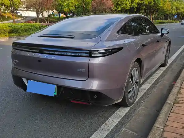 Exeed ES 2025