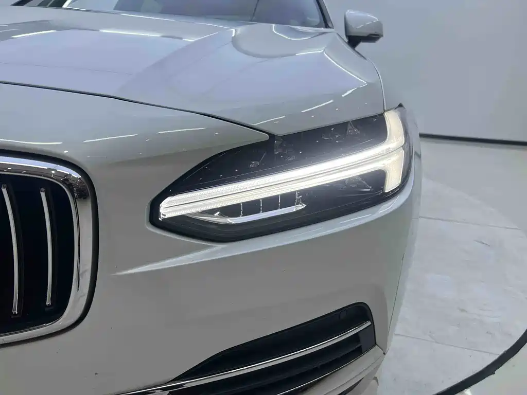Volvo S90 PHEV 2020 — фото 7