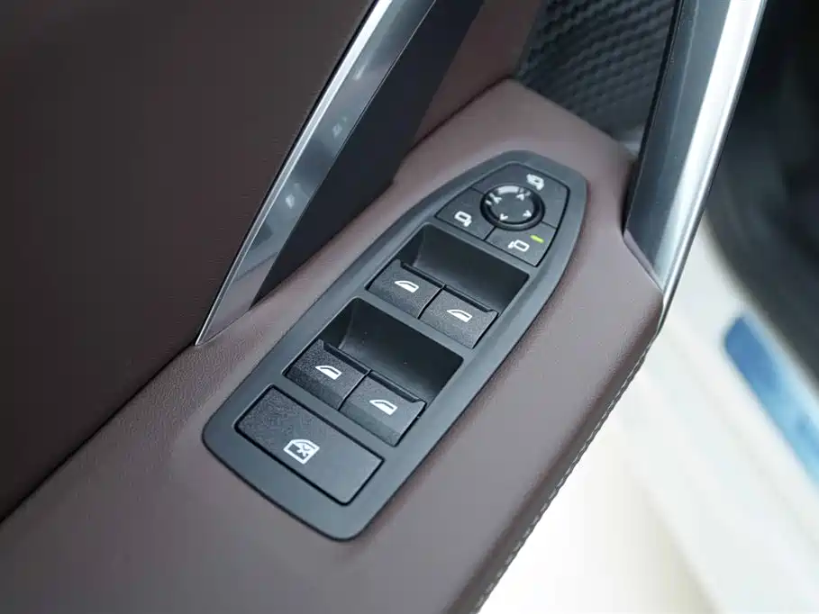 BMW X2 2025 — фото 11