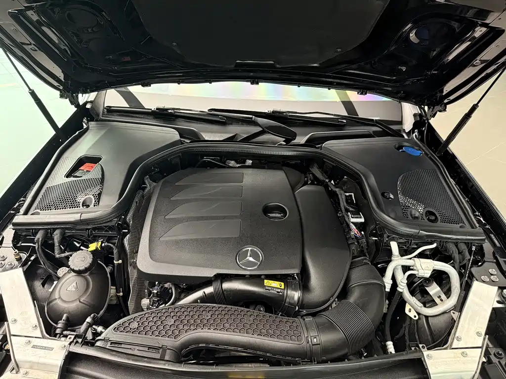 Mercedes-Benz E-Class 2019 — фото 16