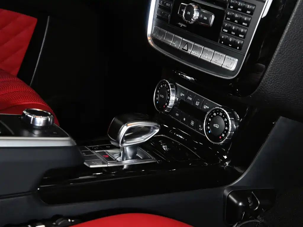 Mercedes-Benz G-Class AMG 2016 — фото 24