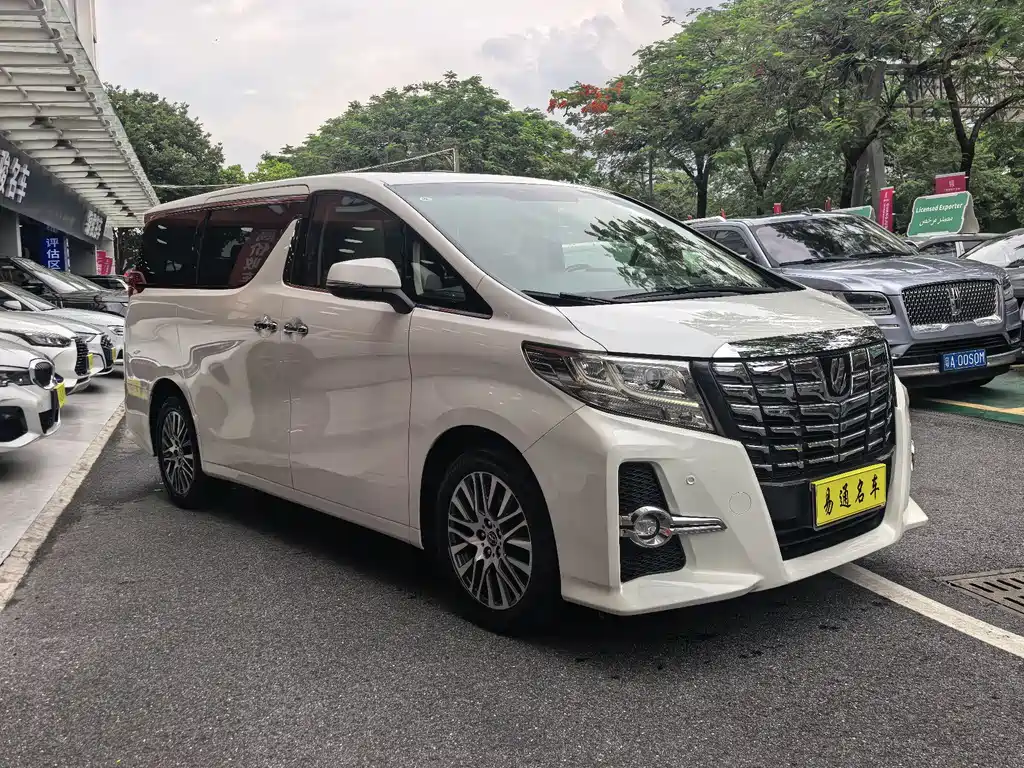 Toyota Alphard 2017 — фото 4