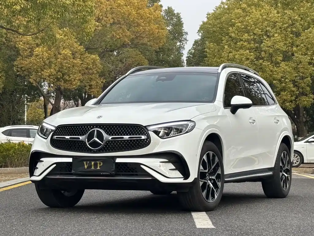 Mercedes-Benz GLC 2023 — фото 1