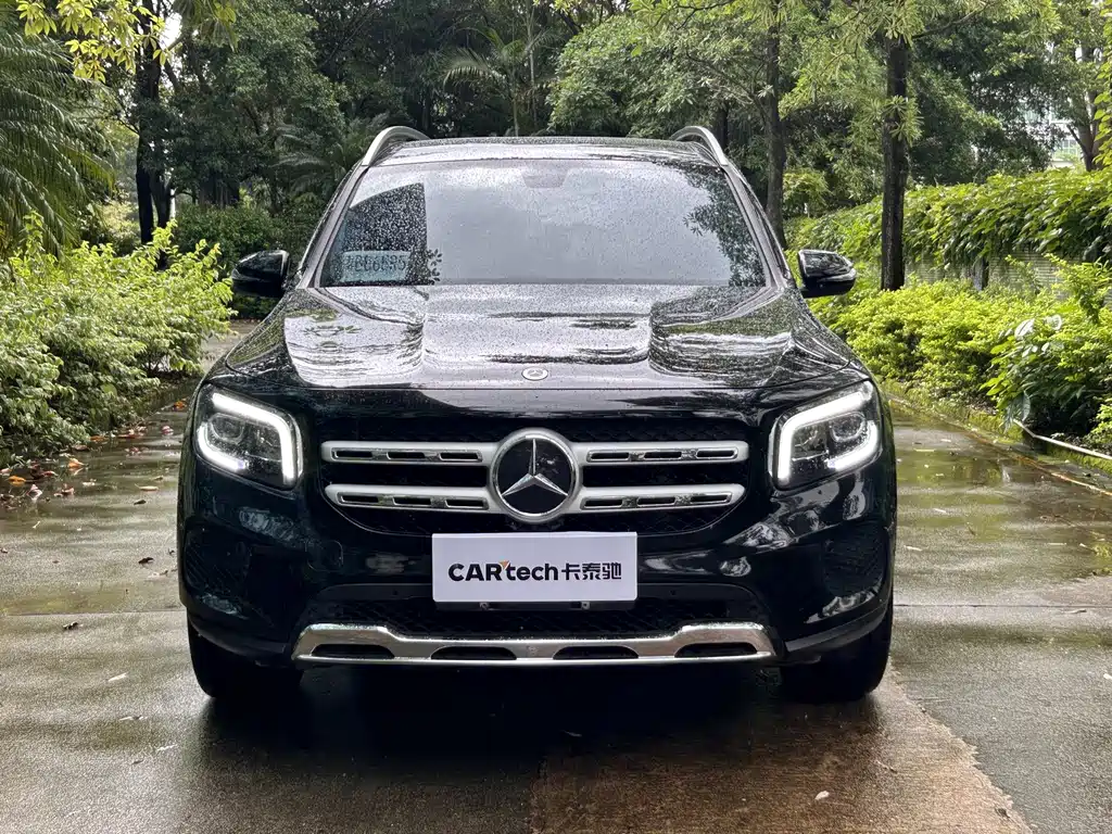 Mercedes-Benz GLB 2023