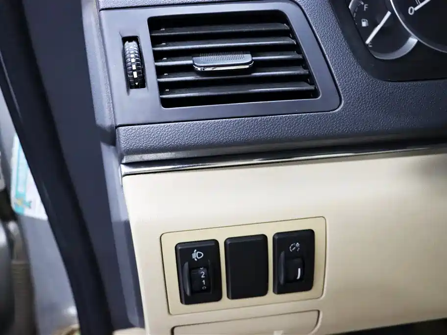 BAIC Motor E Series 2014 — фото 13