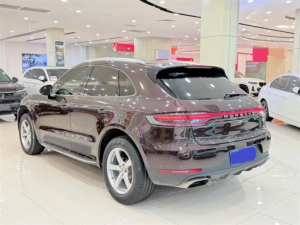 Porsche Macan 2019 — фото 14