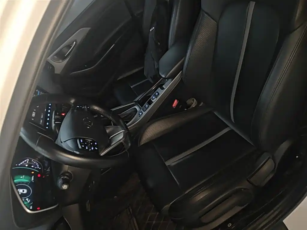 Hyundai Fista 2020 — фото 15