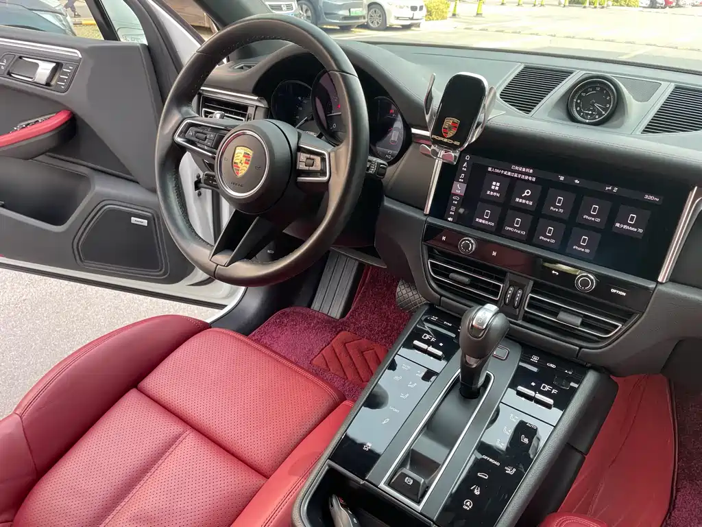 Porsche Macan 2023 — фото 22