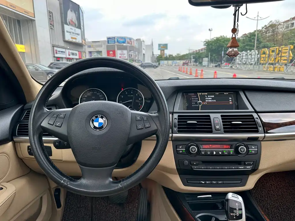BMW X5 2013 — фото 17
