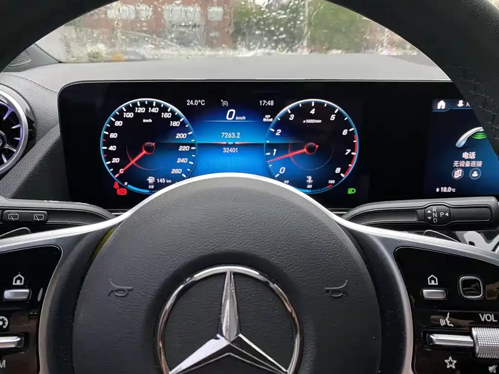Mercedes-Benz GLA 2023