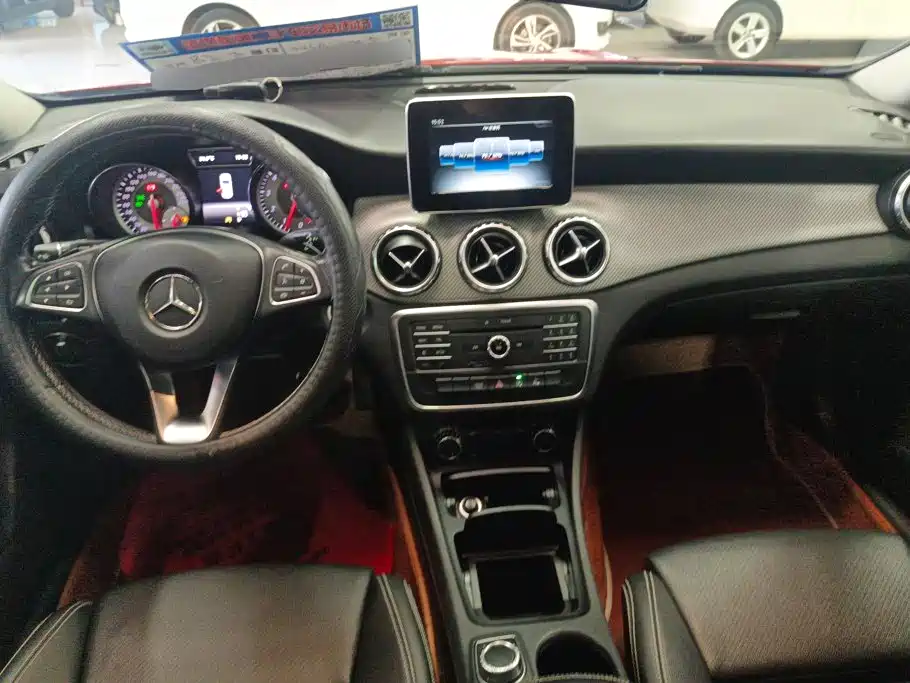 Mercedes-Benz GLA 2017 — фото 12