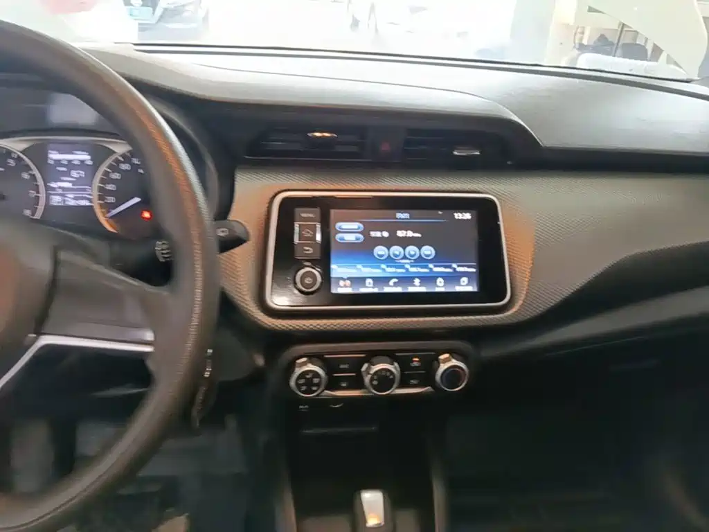 Nissan Kicks 2018 — фото 13