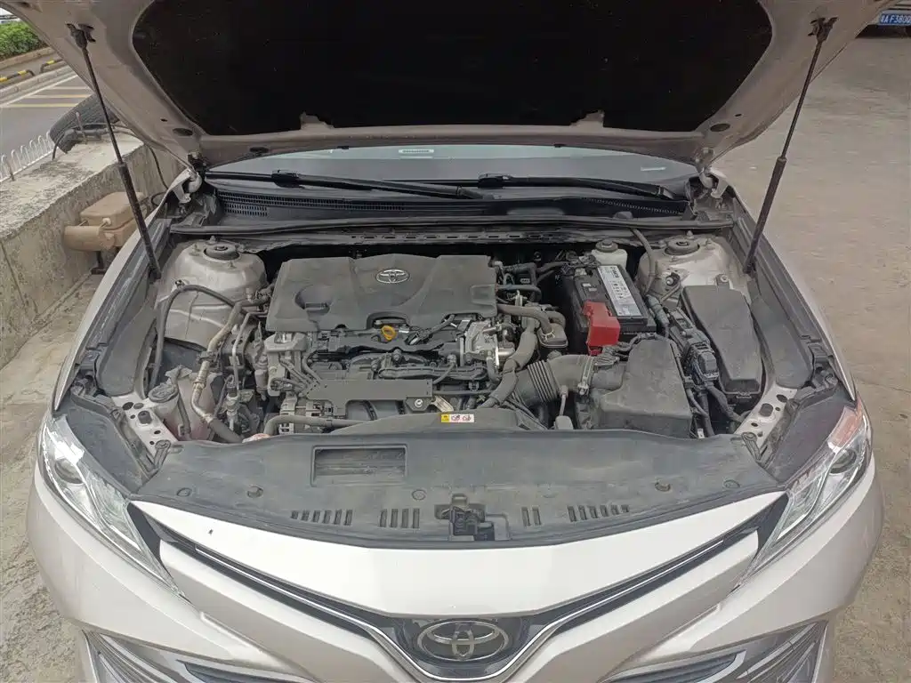 Toyota Camry 2021 — фото 13
