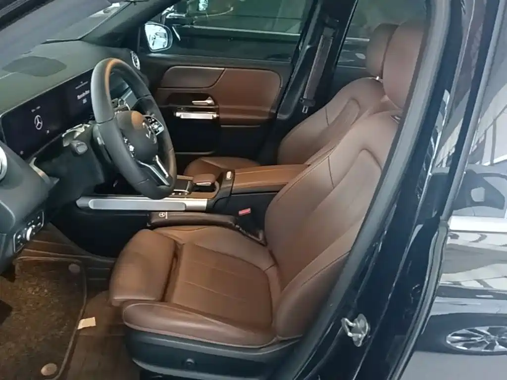 Mercedes-Benz GLB 2023 — фото 15