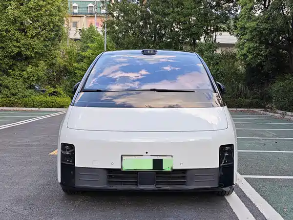 Li Auto MEGA 2025