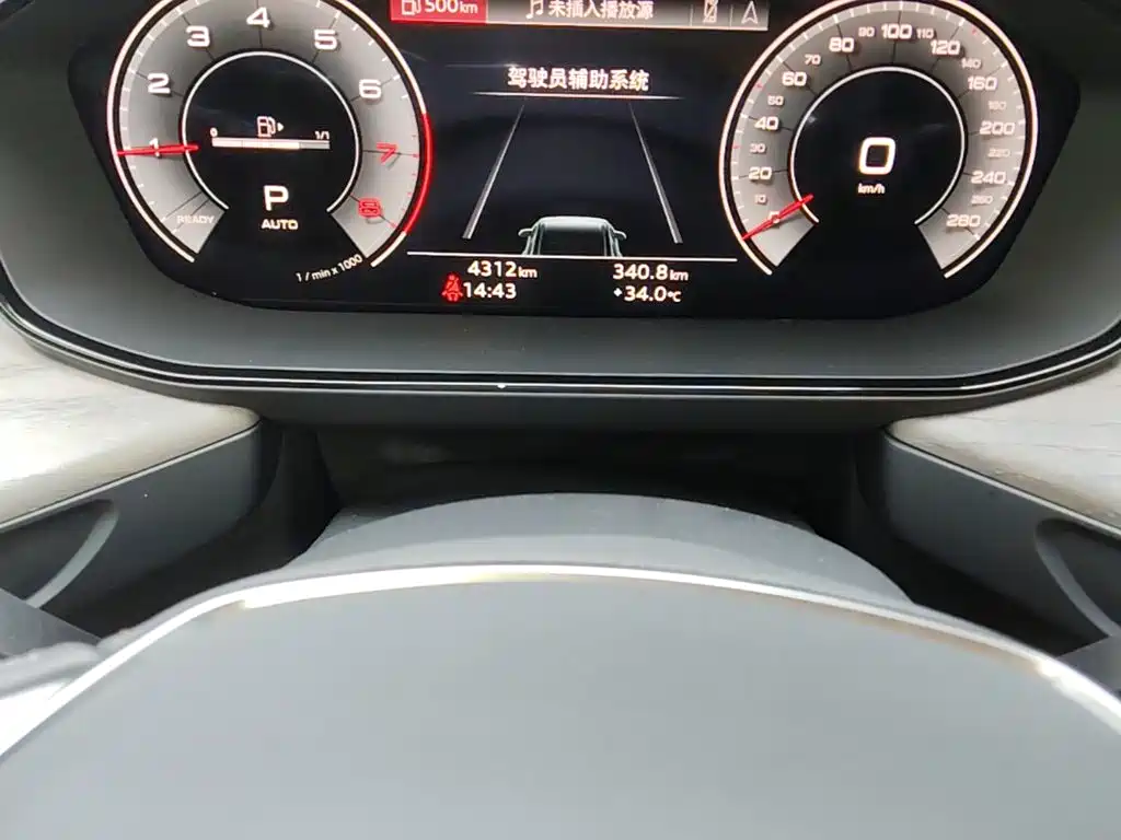 Audi Q6 2025 — фото 12