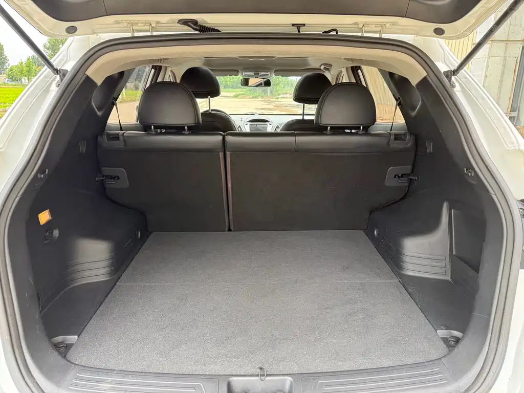 Hyundai ix35 2015 — фото 19