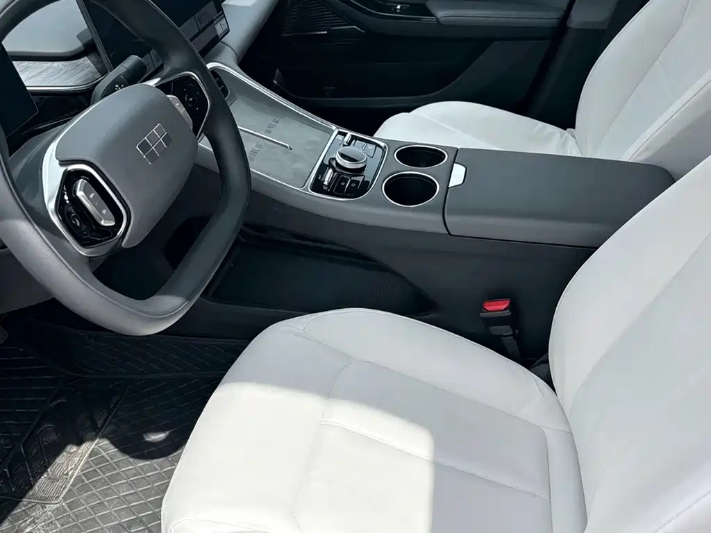Geely Galaxy L6 2025 — фото 7