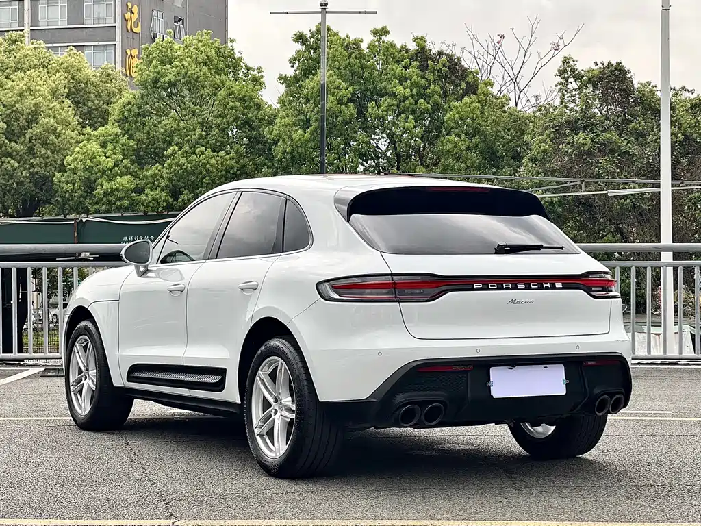 Porsche Macan 2023 — фото 7