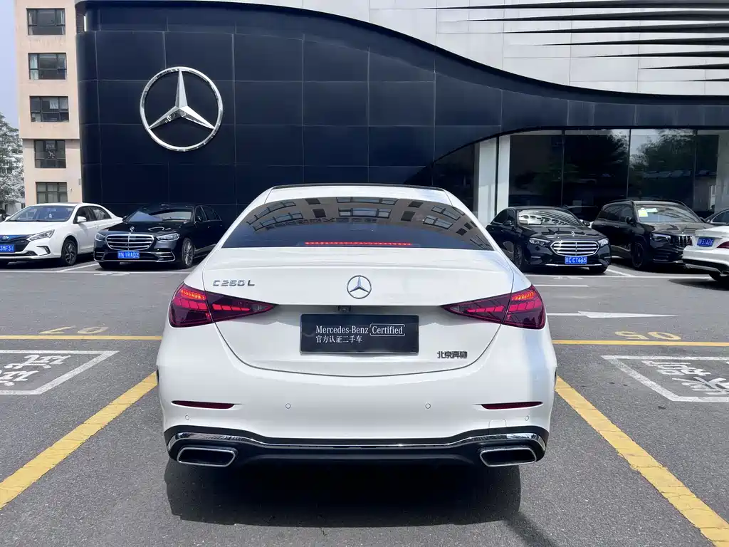 Mercedes-Benz C-Class 2023 — фото 10