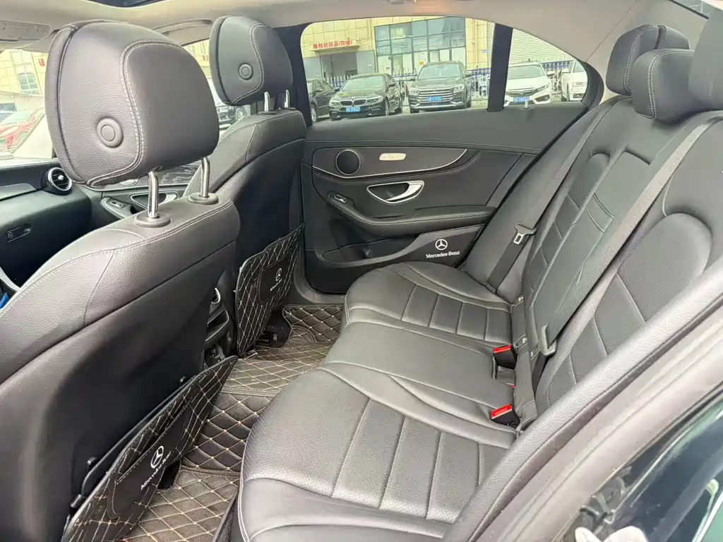 Mercedes-Benz C-Class 2020 — фото 6