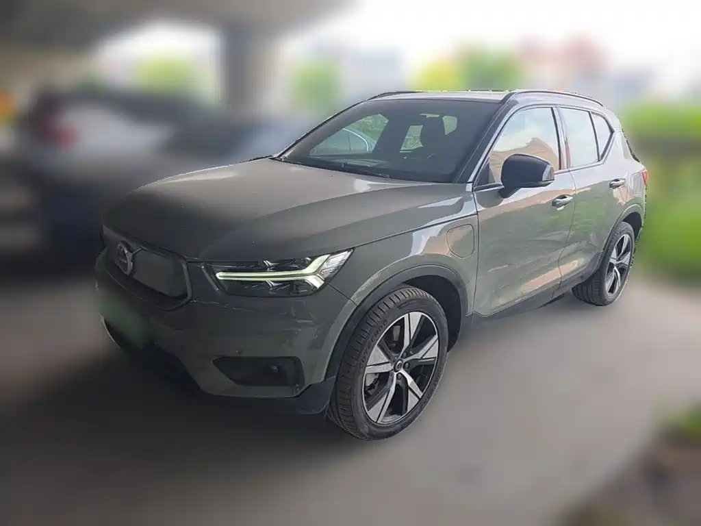 Volvo XC40 New Energy 2021 — фото 1