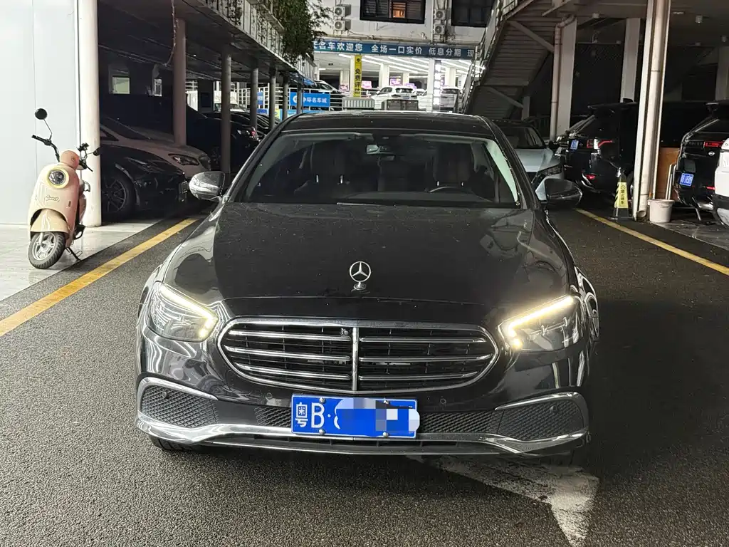 Mercedes-Benz E-Class 2023 — фото 2