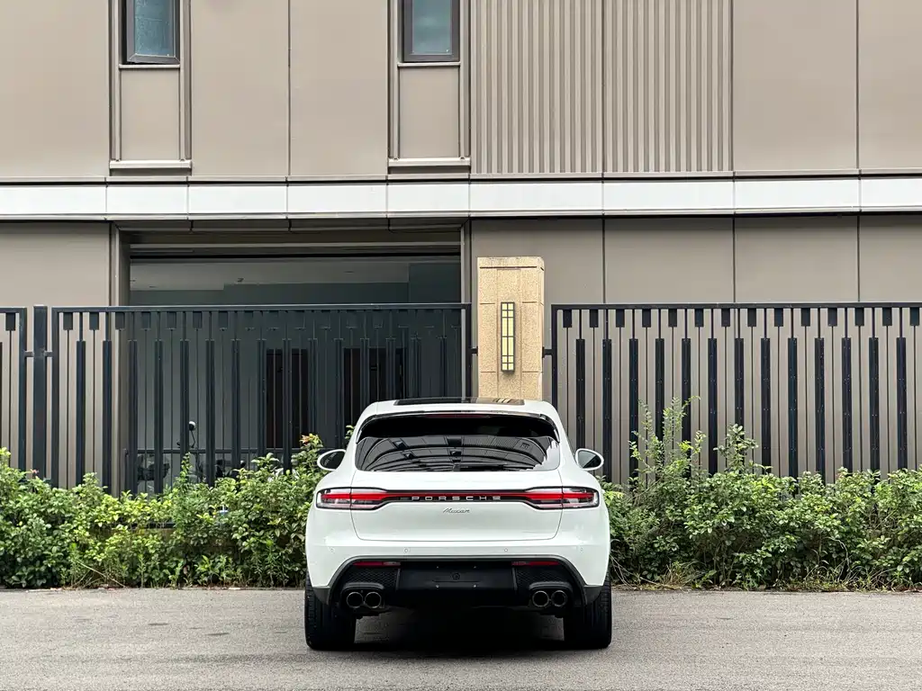 Porsche Macan 2023