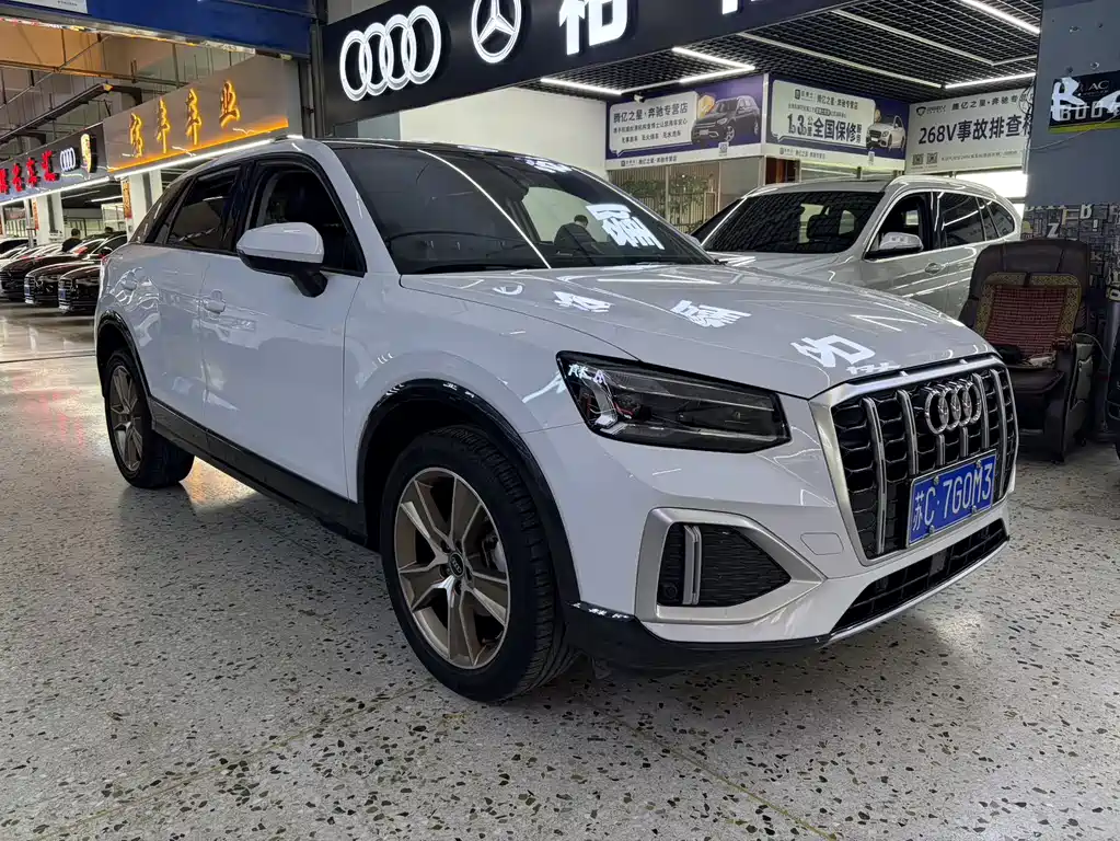 Audi Q2L 2023 — фото 3