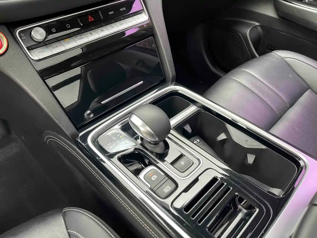 GAC Motor Trumpchi GS8 2020 — фото 13